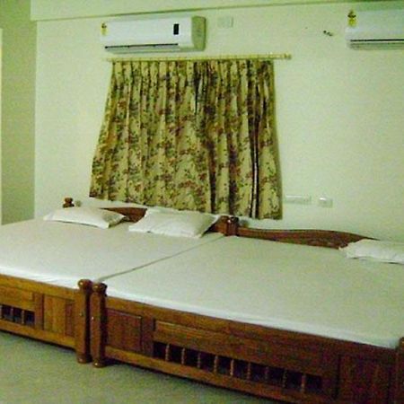 ארודה Metro Altis Lodge מראה חיצוני תמונה
