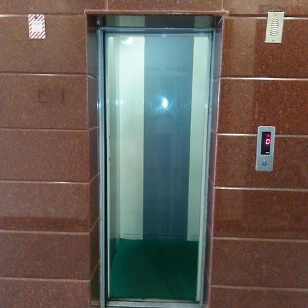 ארודה Metro Altis Lodge מראה חיצוני תמונה
