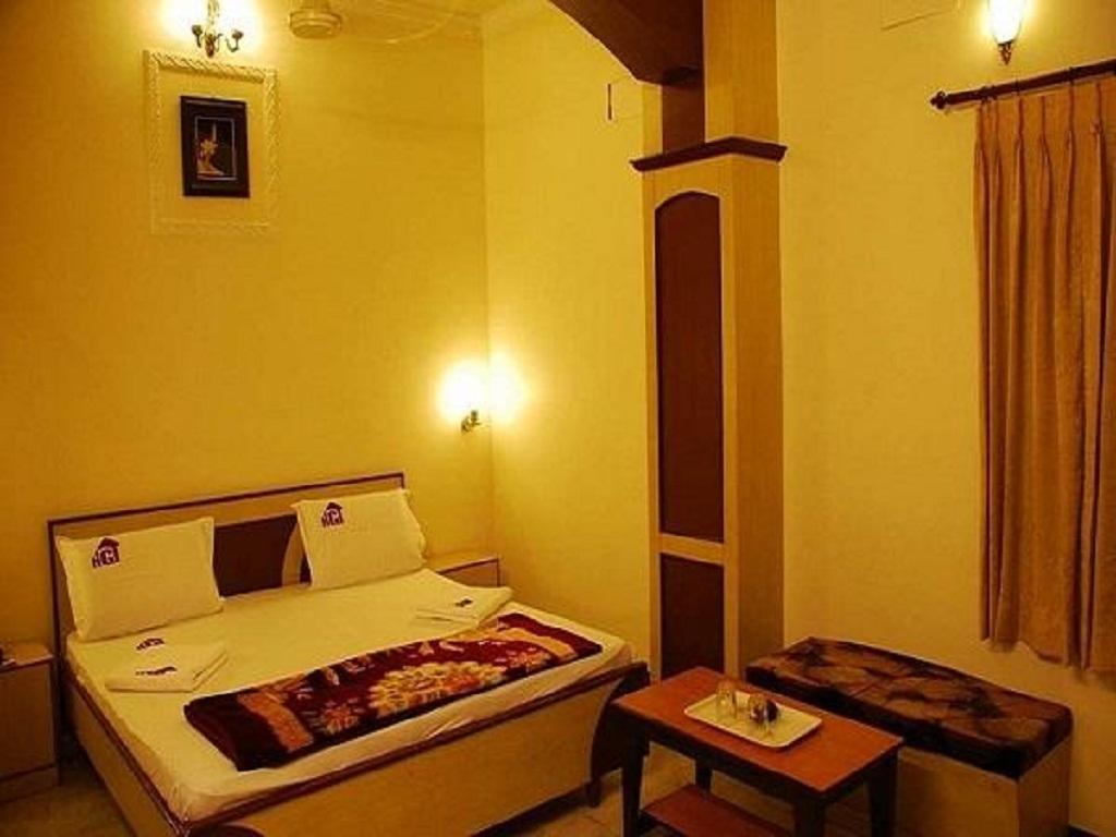 ארודה Metro Altis Lodge מראה חיצוני תמונה