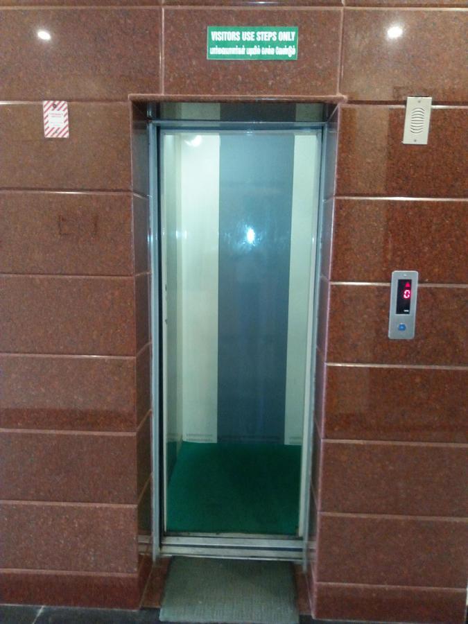 ארודה Metro Altis Lodge מראה חיצוני תמונה